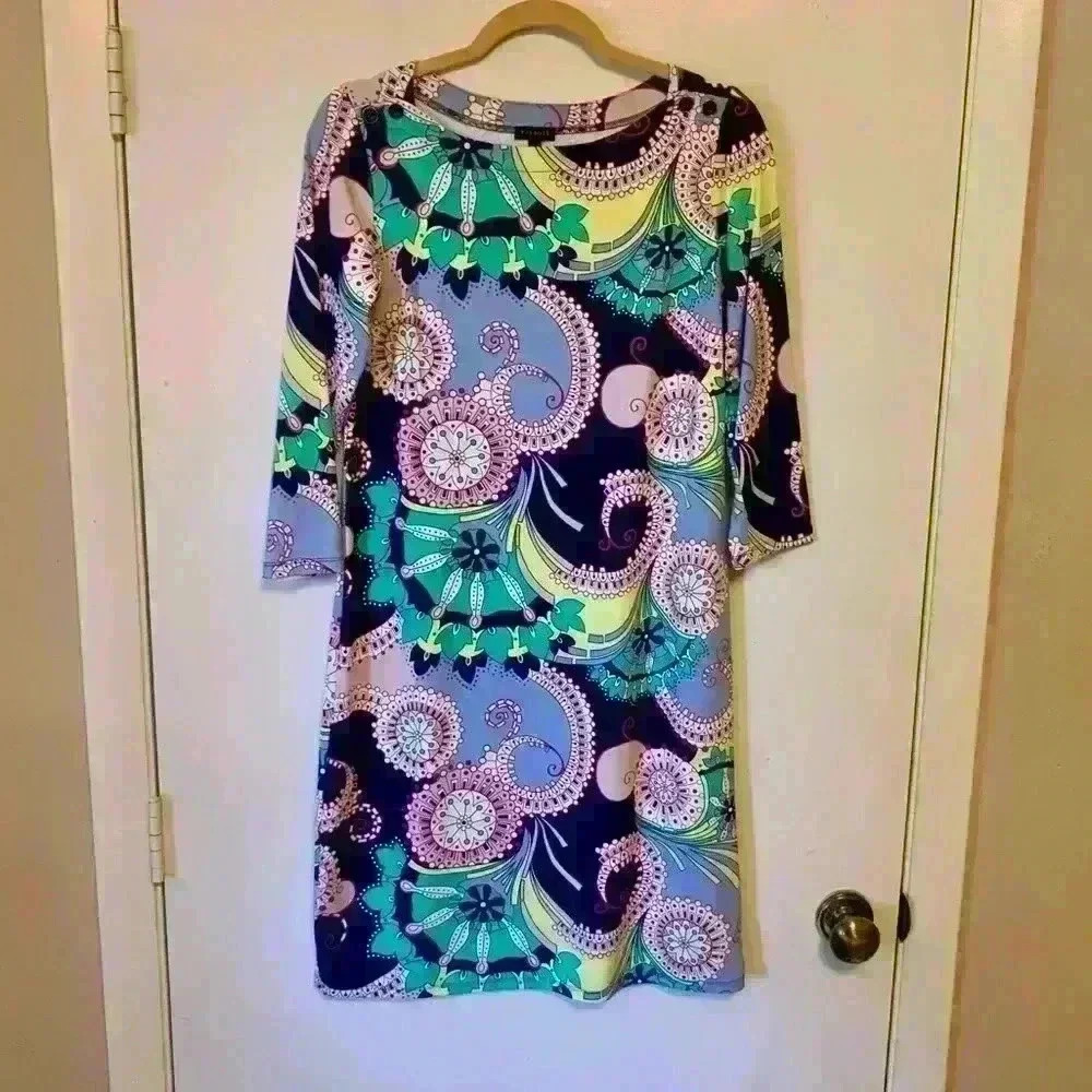 - Talbots Jersey Shift Dress in Spiral Paisley Size Small